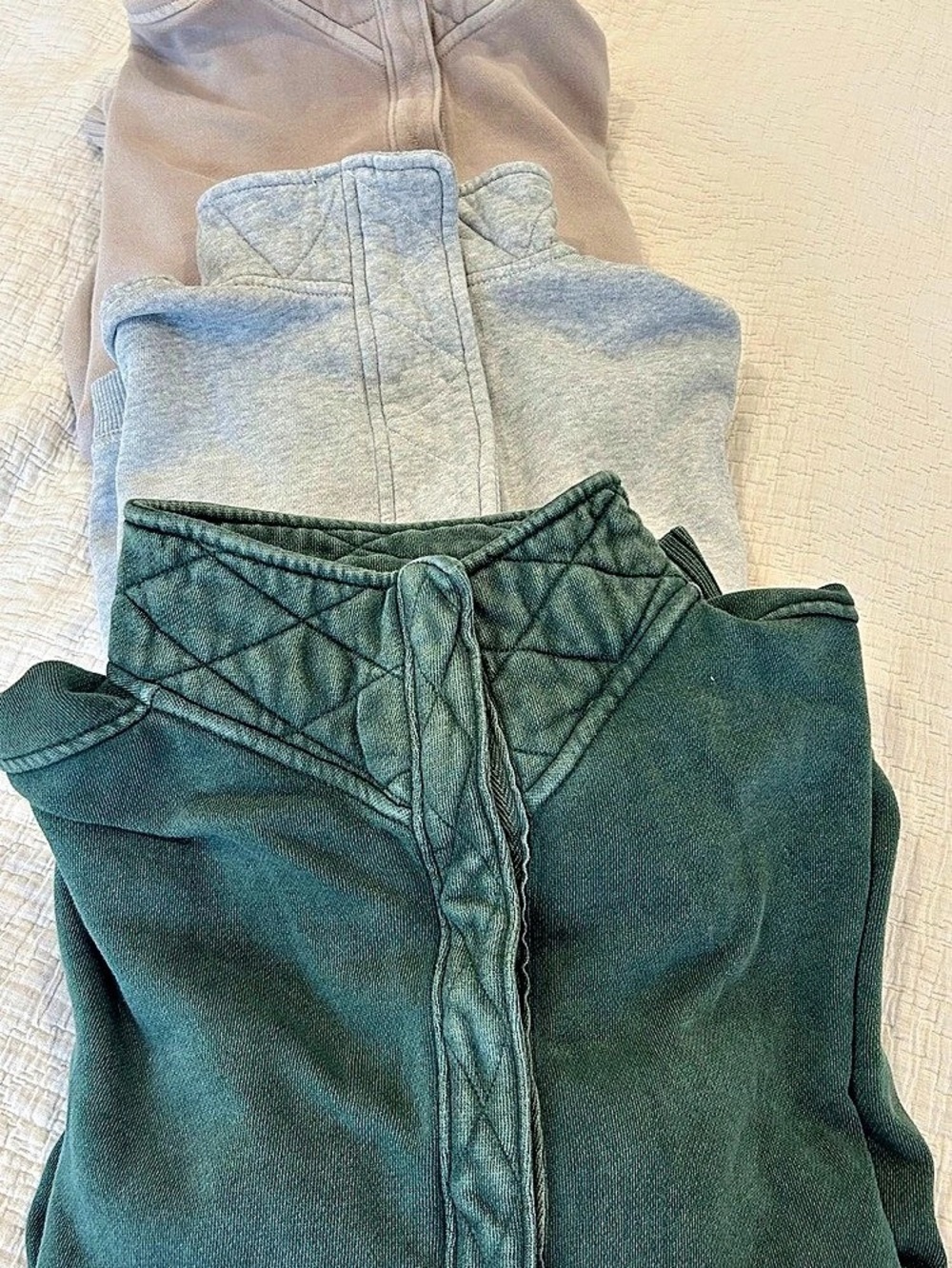 Lot of 3 * aerie Oh Snap! Sweatshirt Pullover Beige Med, Gray Med & Green small.